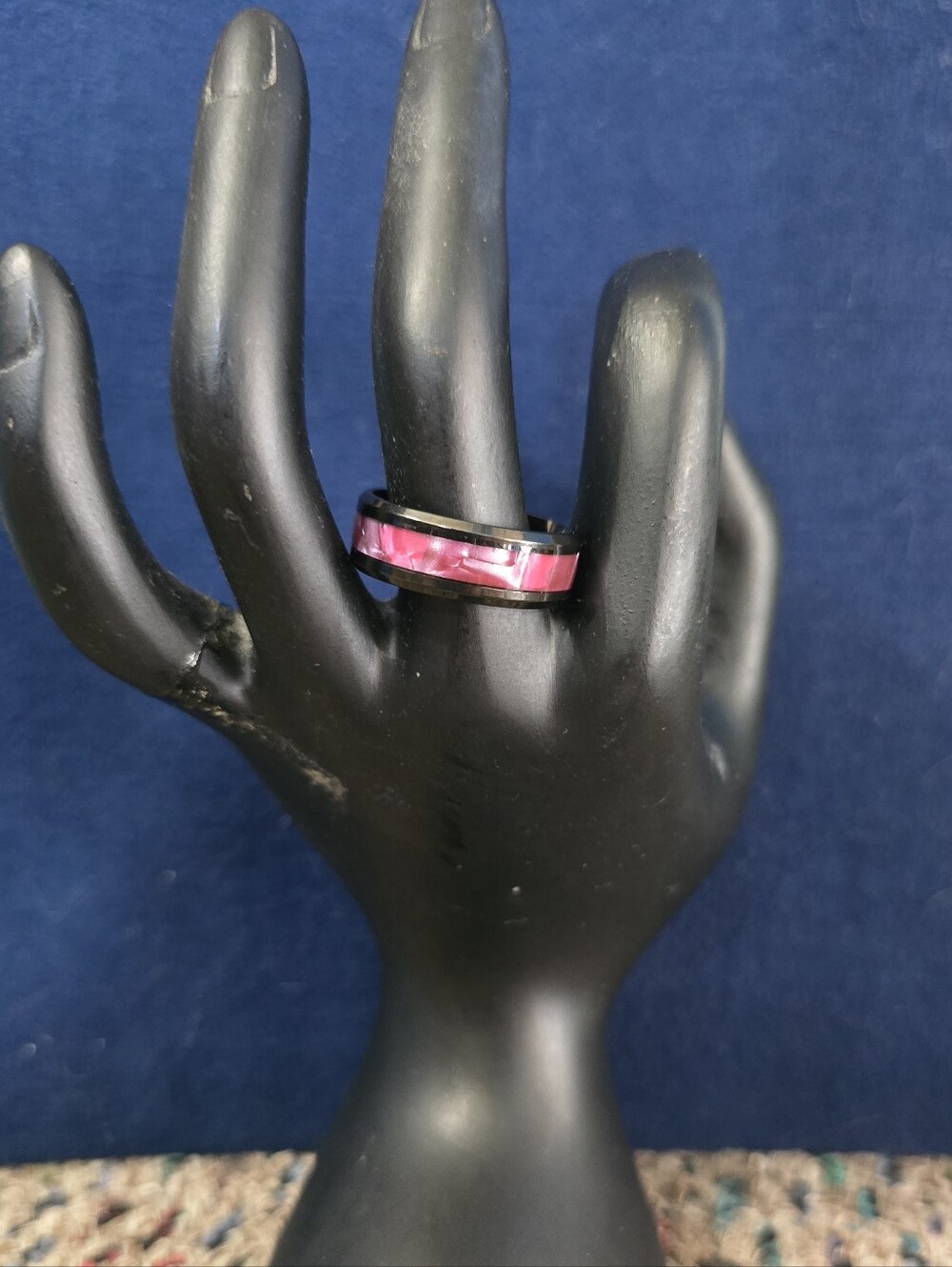 NWOT Black Tone Metal Shiny Pink Inner Ring Size 21 (11.75)